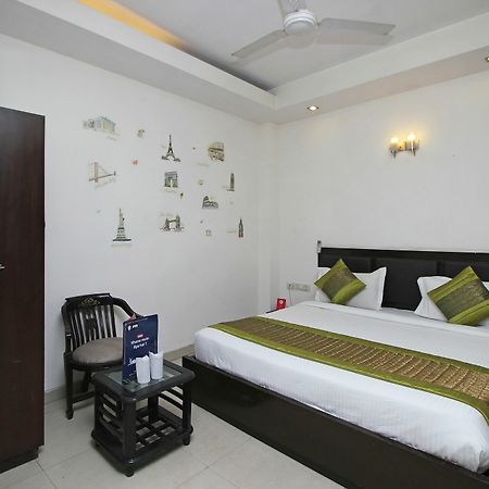 Oyo 9030 Hotel Delhi Airport Plaza Nueva Delhi Exterior foto