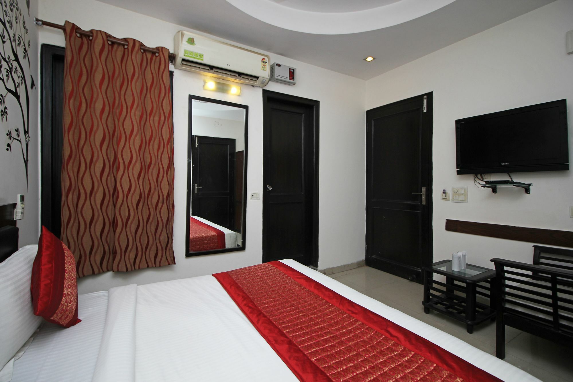 Oyo 9030 Hotel Delhi Airport Plaza Nueva Delhi Exterior foto