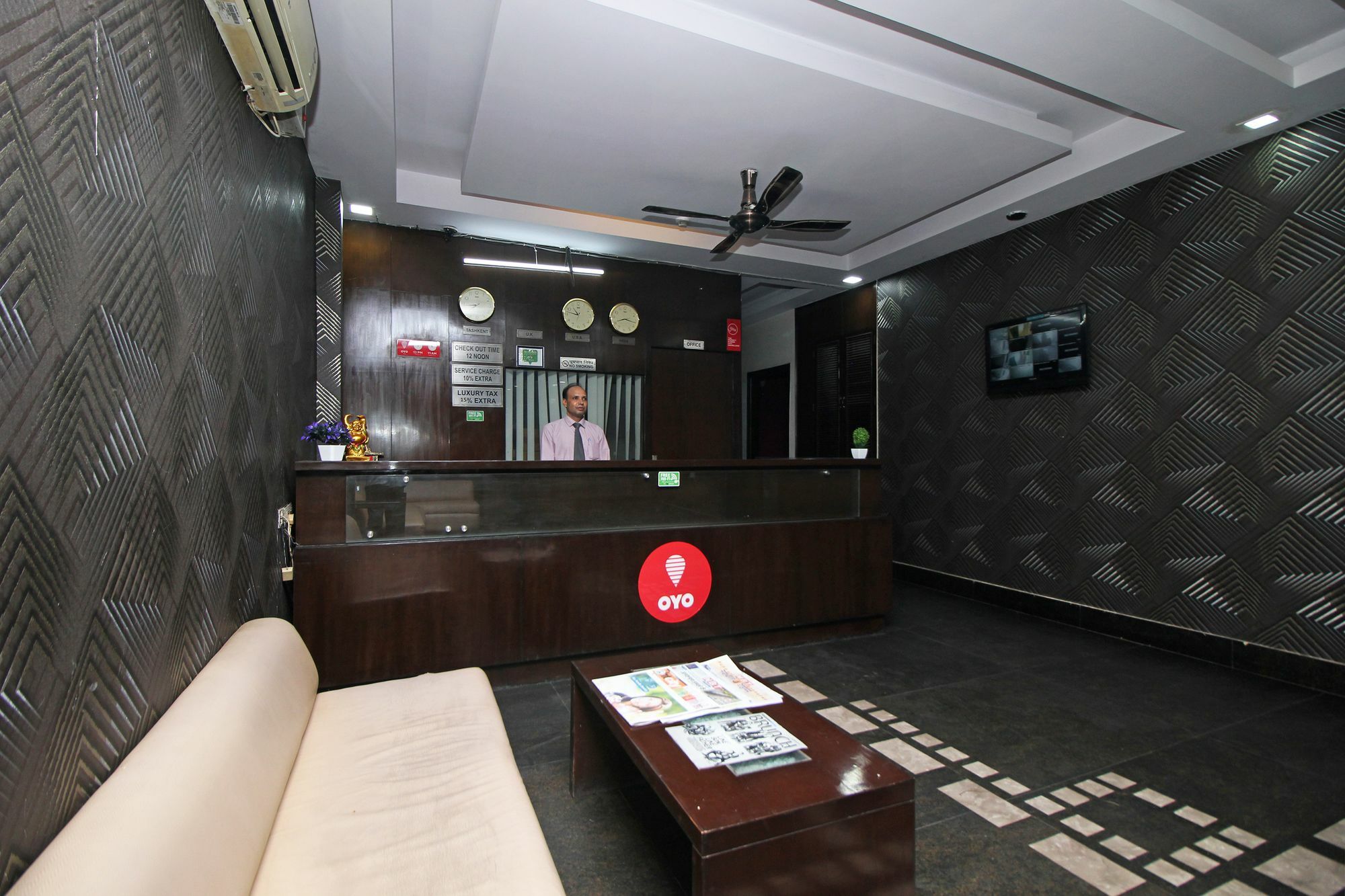 Oyo 9030 Hotel Delhi Airport Plaza Nueva Delhi Exterior foto